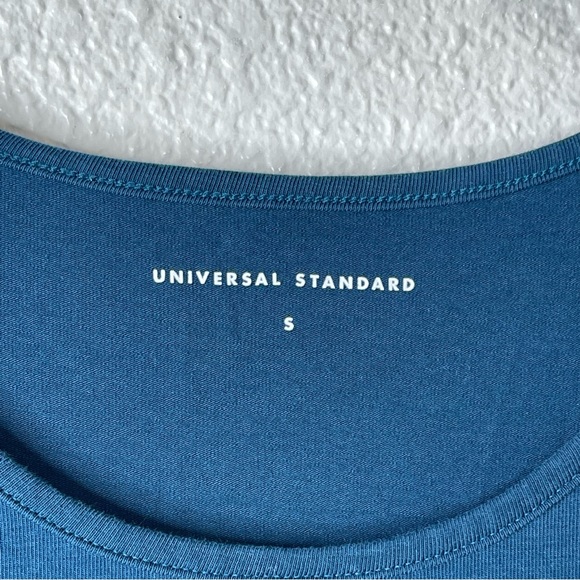 UNIVERSAL STANDARD Iconic Geneva Crew Neck Short Sleeve Asymmetrical Midi Dress - Picture 6 of 9